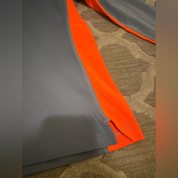 Nike Elite Gray and Orange Performance Shirt - Picture 9 of 12